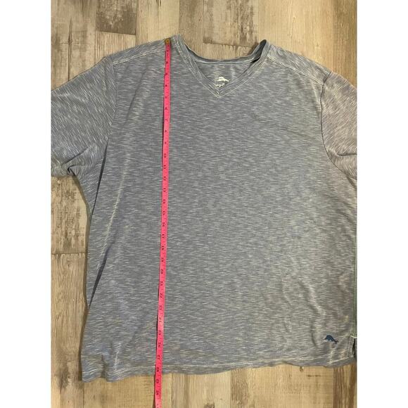 Tommy Bahama Size XXL Cape Cato V-Neck T-Shirt - Picture 6 of 12